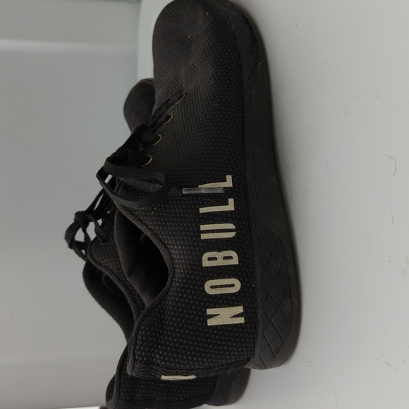 NOBULL Shoes - NOBULL Black & White Trainers Tennis Shoes Sneakers Women's Size 8.5